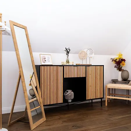 Kuestenzeit Travemuende * ליבק